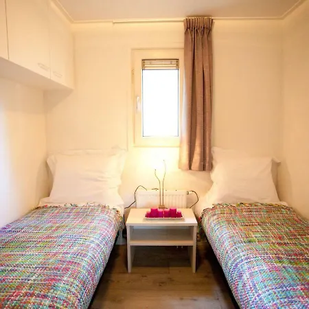 בית נופש Holiday Droompark Beekbergen.63 Oosterhuizen